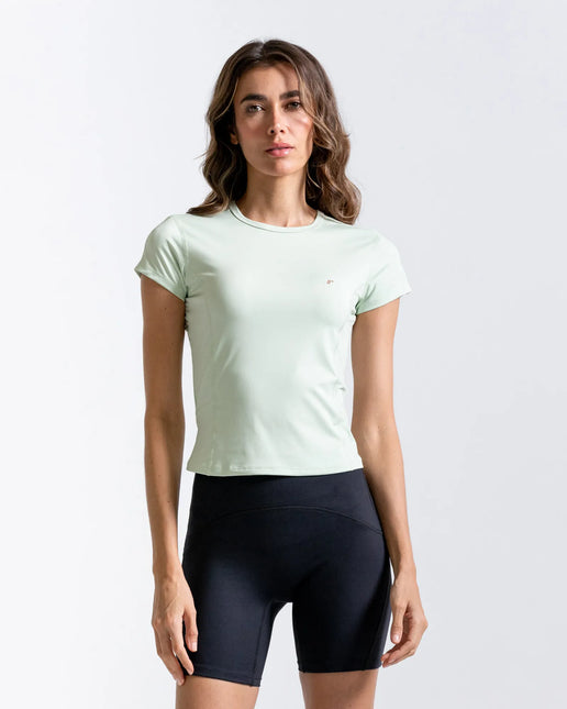 CAMISETA CORTA Y AJUSTADA #98437