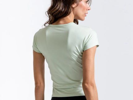 CAMISETA CORTA Y AJUSTADA #98437